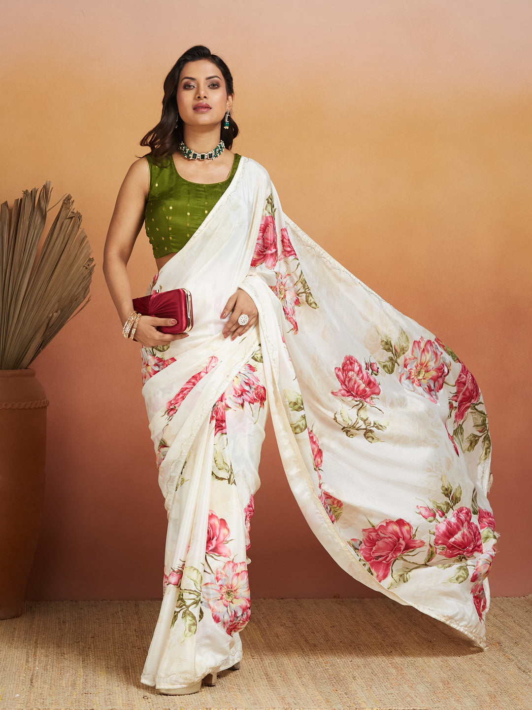 Ivory Bloom Elegance Digital Floral Saree