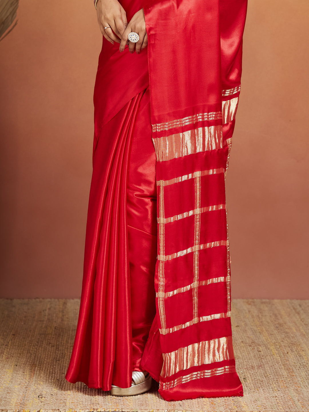 Laalima Silk Saree with Gold Grid Pallu