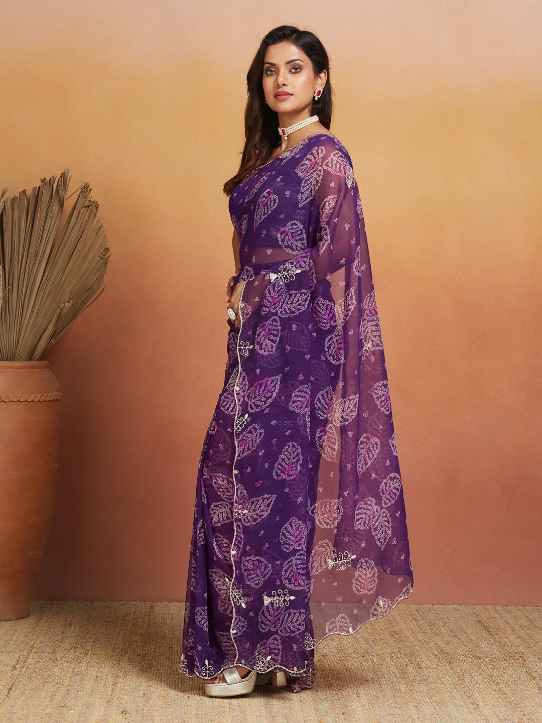 Nayra Leaf Motif Saree