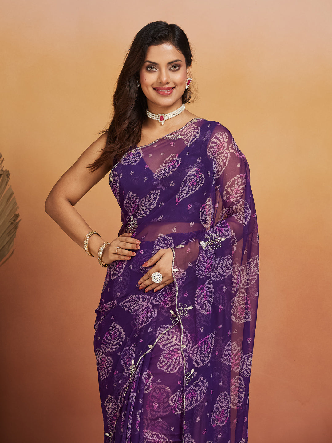 Nayra Leaf Motif Saree
