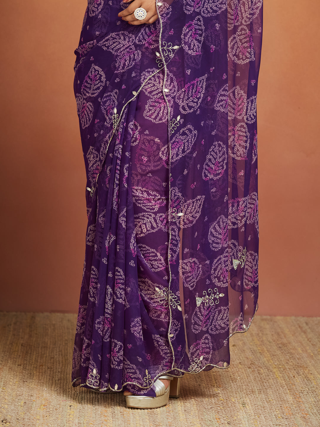 Nayra Leaf Motif Saree