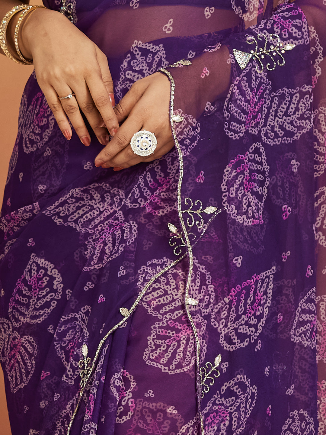 Nayra Leaf Motif Saree