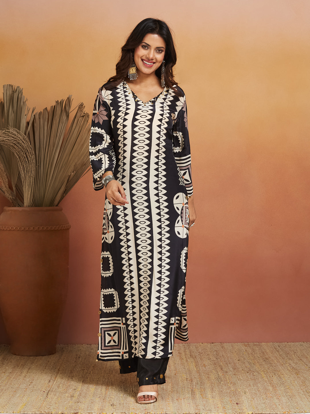 Tribal Muse Co-ord Set – Black & Beige