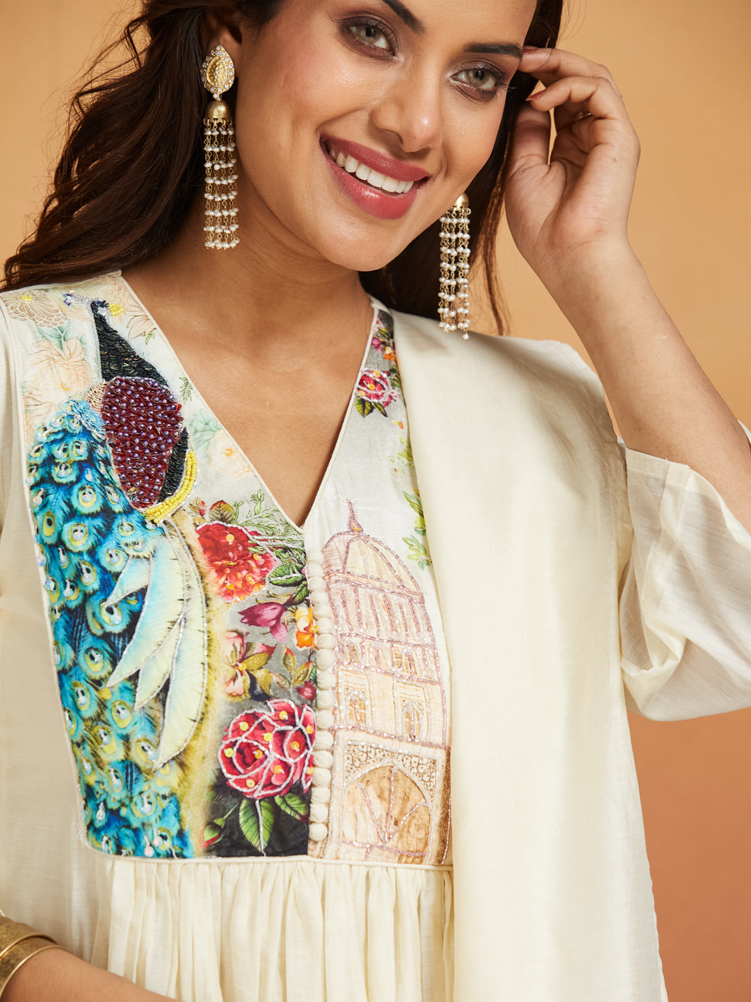 Sheherzadi Ivory Embroidered Kurta Set