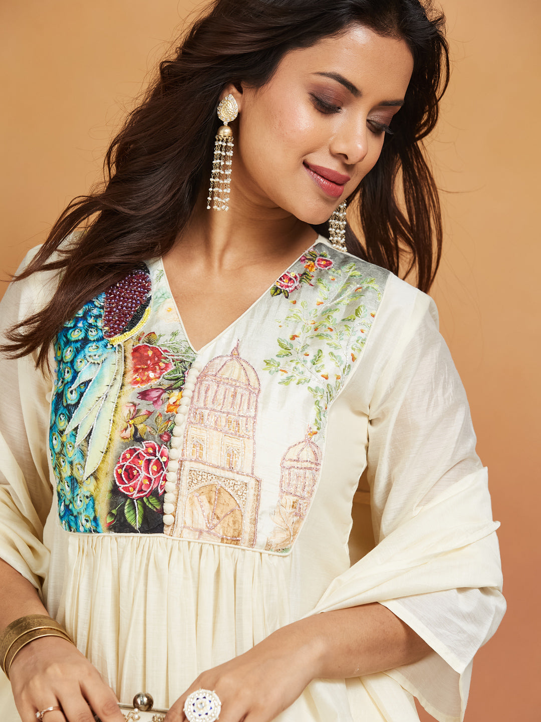 Sheherzadi Ivory Embroidered Kurta Set