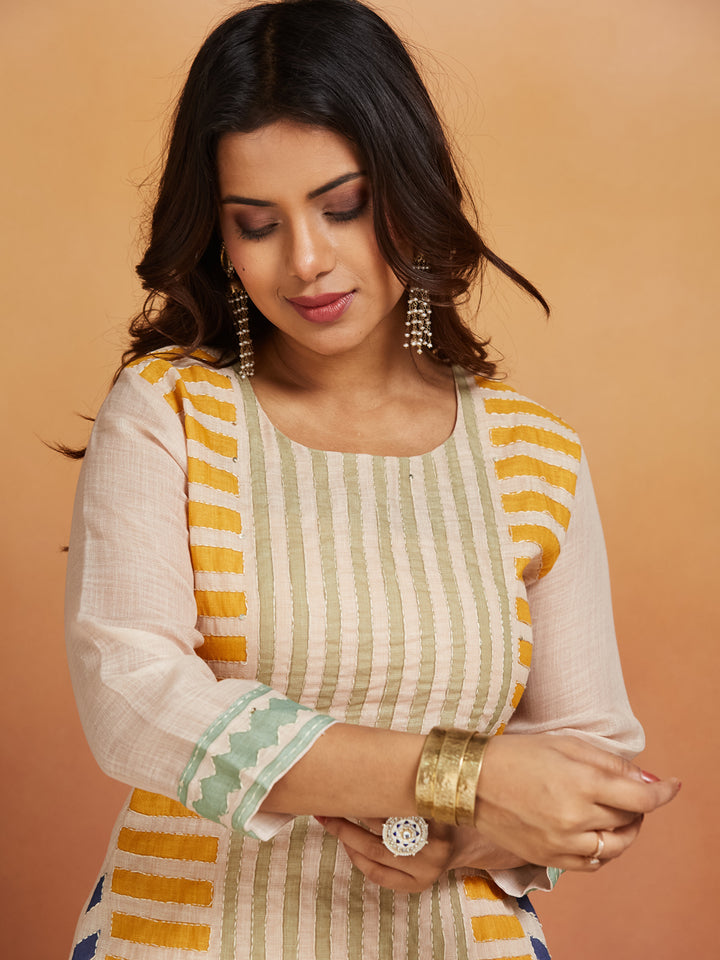 Rangrekha Handloom-Inspired Striped Kurta Set