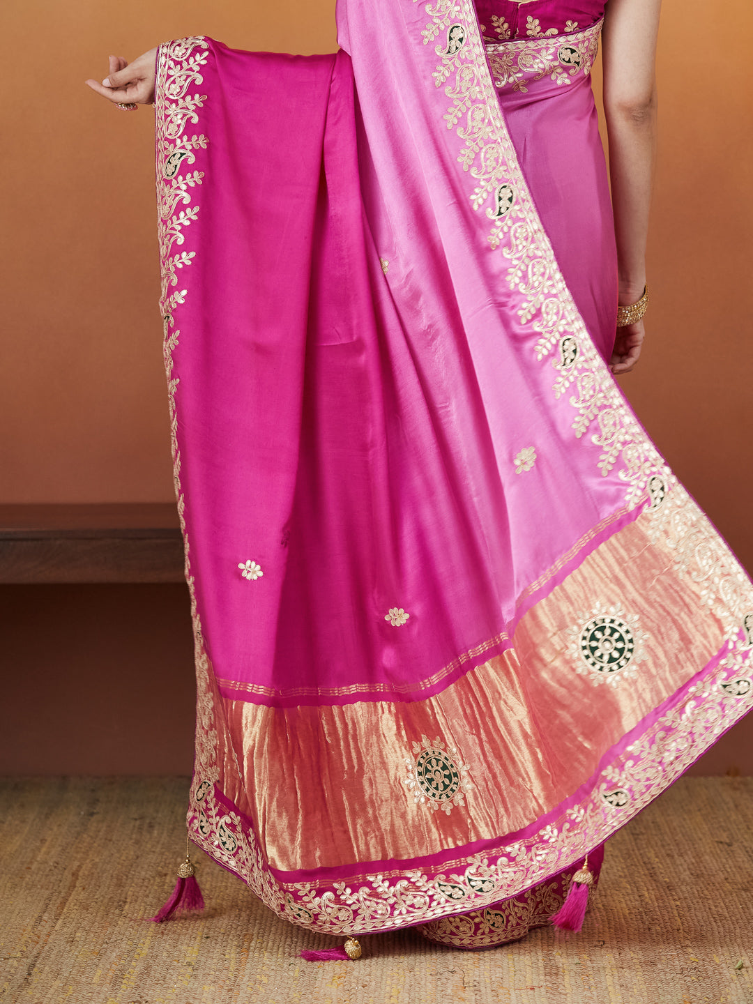Silk Elegance Saree – Fuchsia Glow