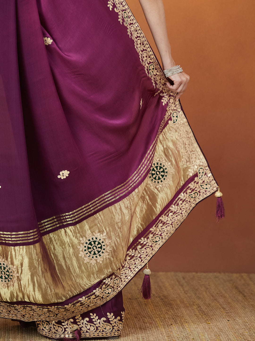 Veda Royal Elegance Saree – Plum Purple with Golden Embroidery