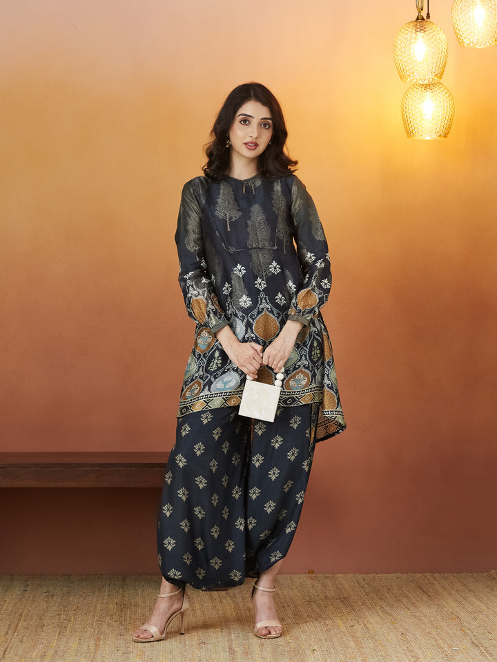 Veda Midnight Heritage Coord Set – Black & Gold Ethnic Print