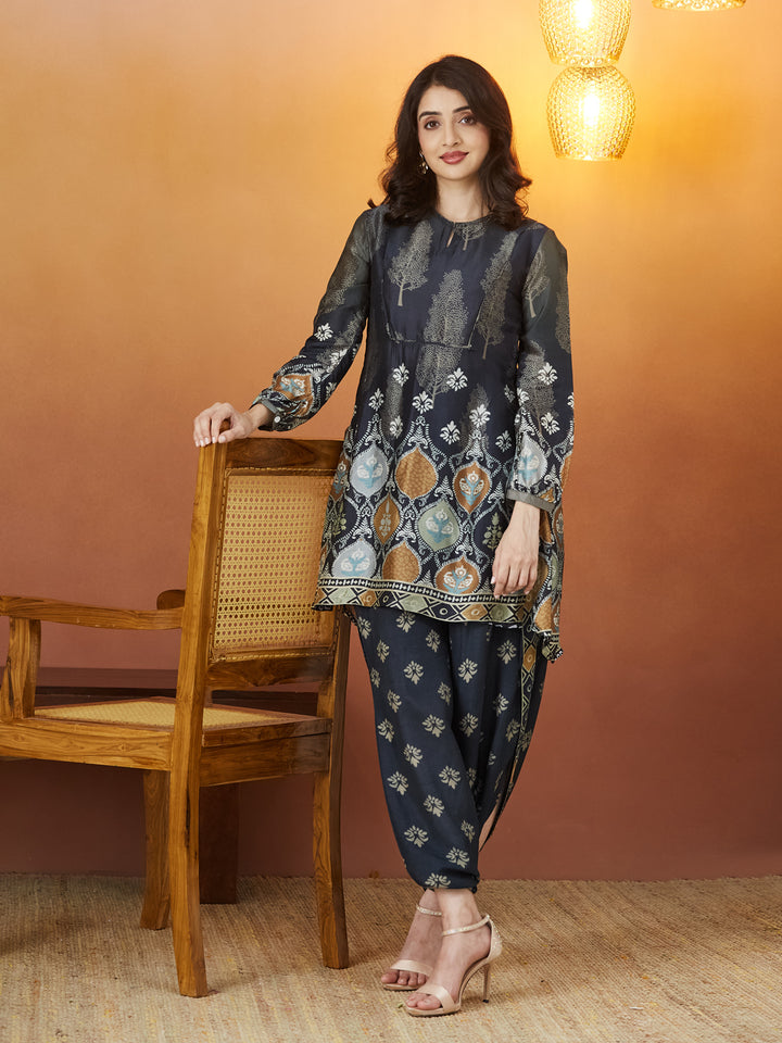 Veda Midnight Heritage Coord Set – Black & Gold Ethnic Print