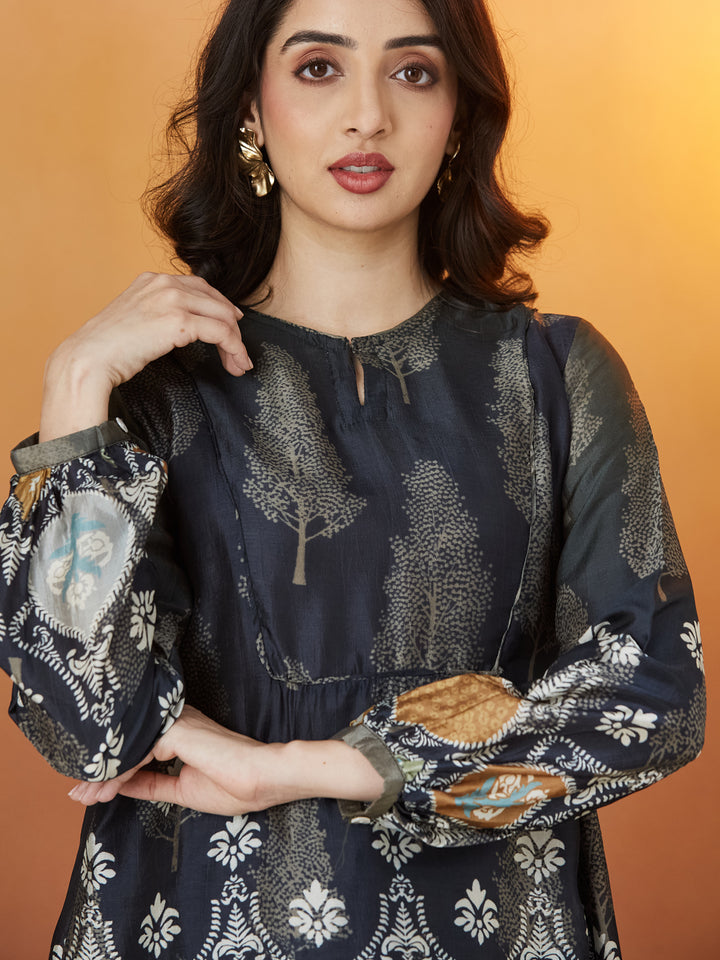 Veda Midnight Heritage Coord Set – Black & Gold Ethnic Print