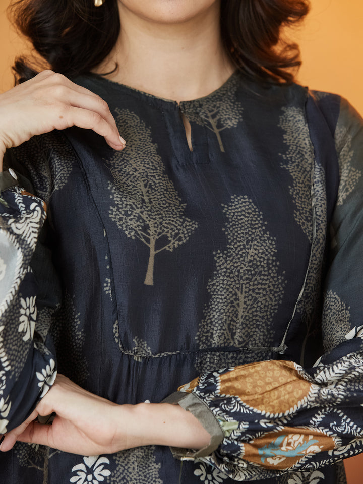 Veda Midnight Heritage Coord Set – Black & Gold Ethnic Print