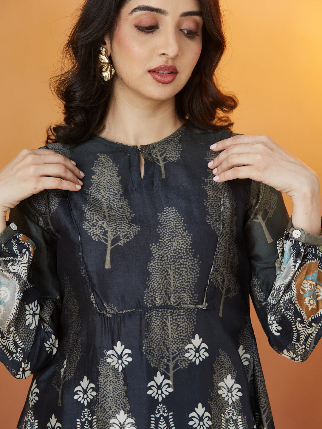 Veda Midnight Heritage Coord Set – Black & Gold Ethnic Print