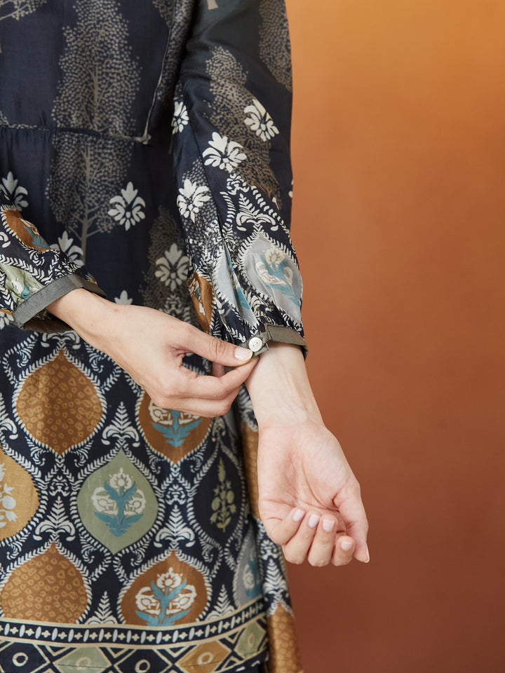 Veda Midnight Heritage Coord Set – Black & Gold Ethnic Print
