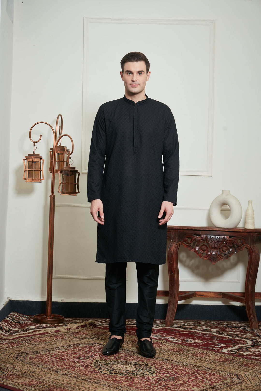 BLACK CHIKANKARI KURTA SET