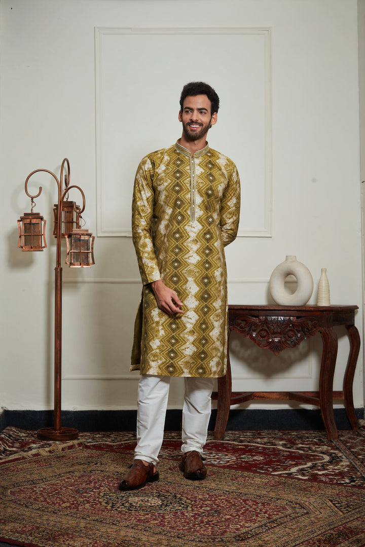 GREEN MULTICOLORED KURTA SET