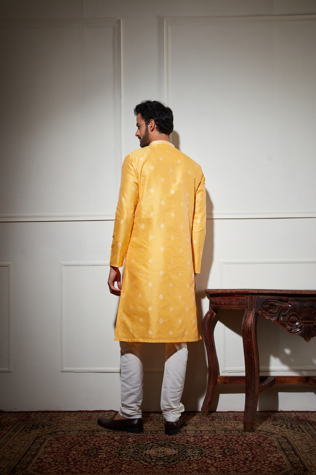 YELLOW KURTA SET WITH ZARI WORK
