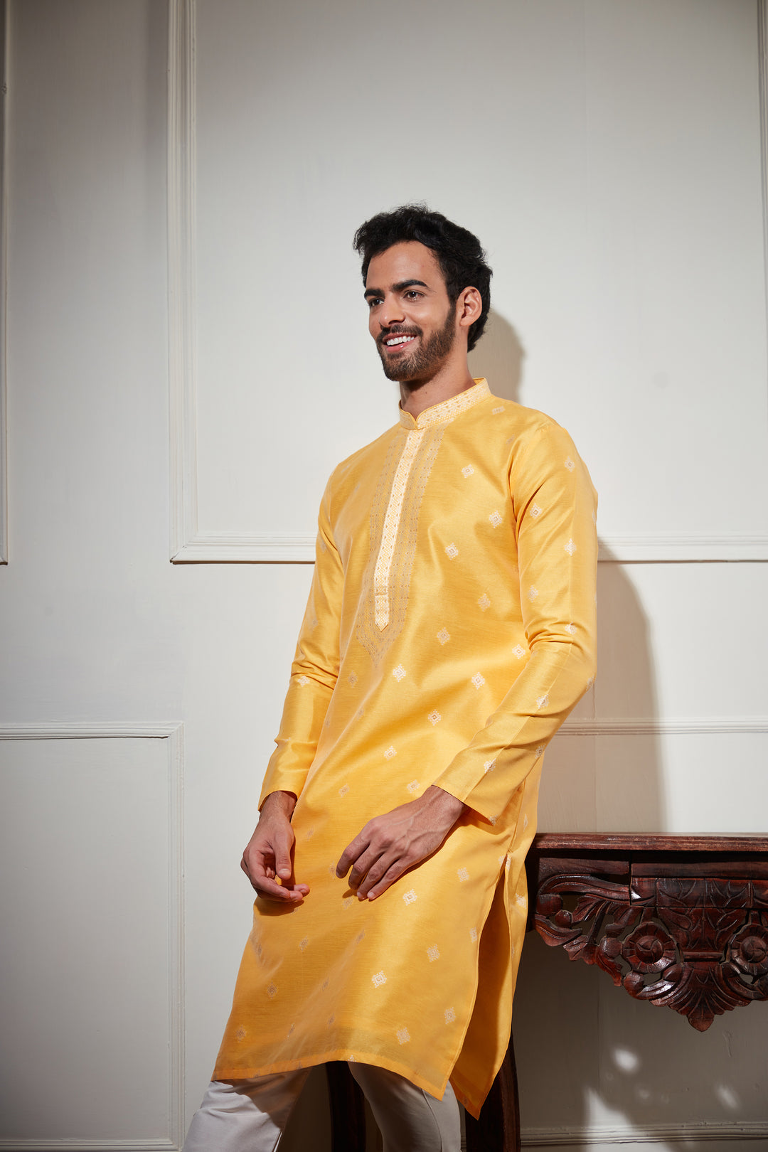 YELLOW KURTA SET WITH ZARI WORK
