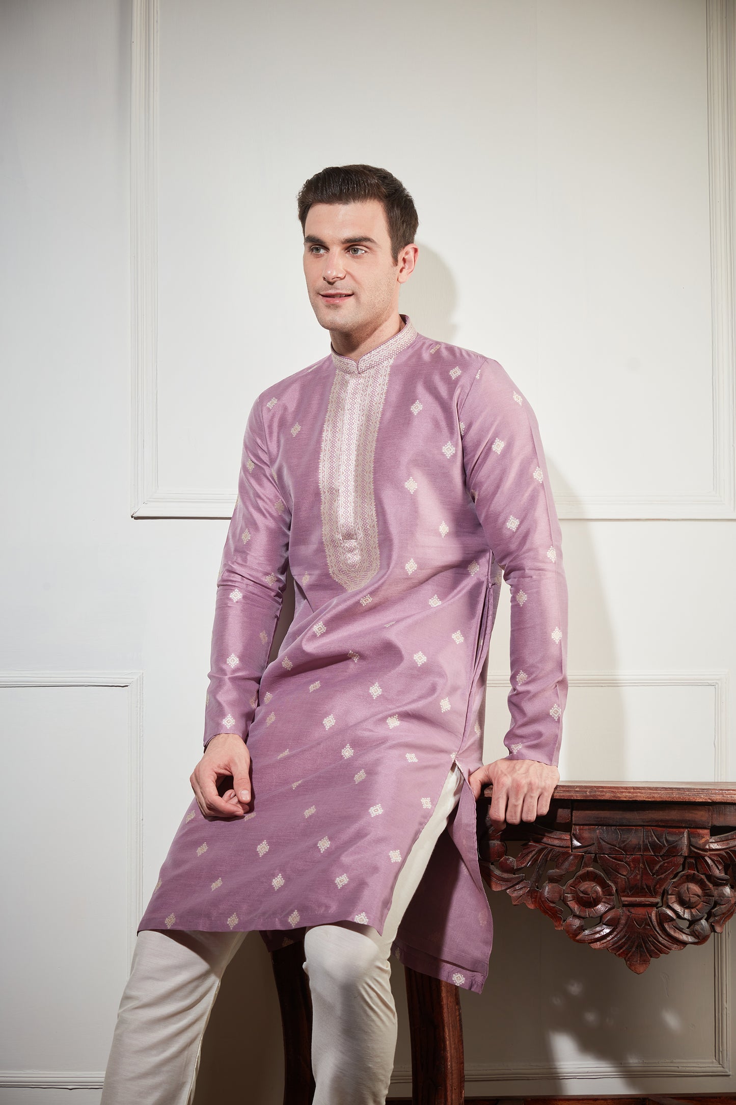 PURPLE KURTA SET WITH ZARI WORK