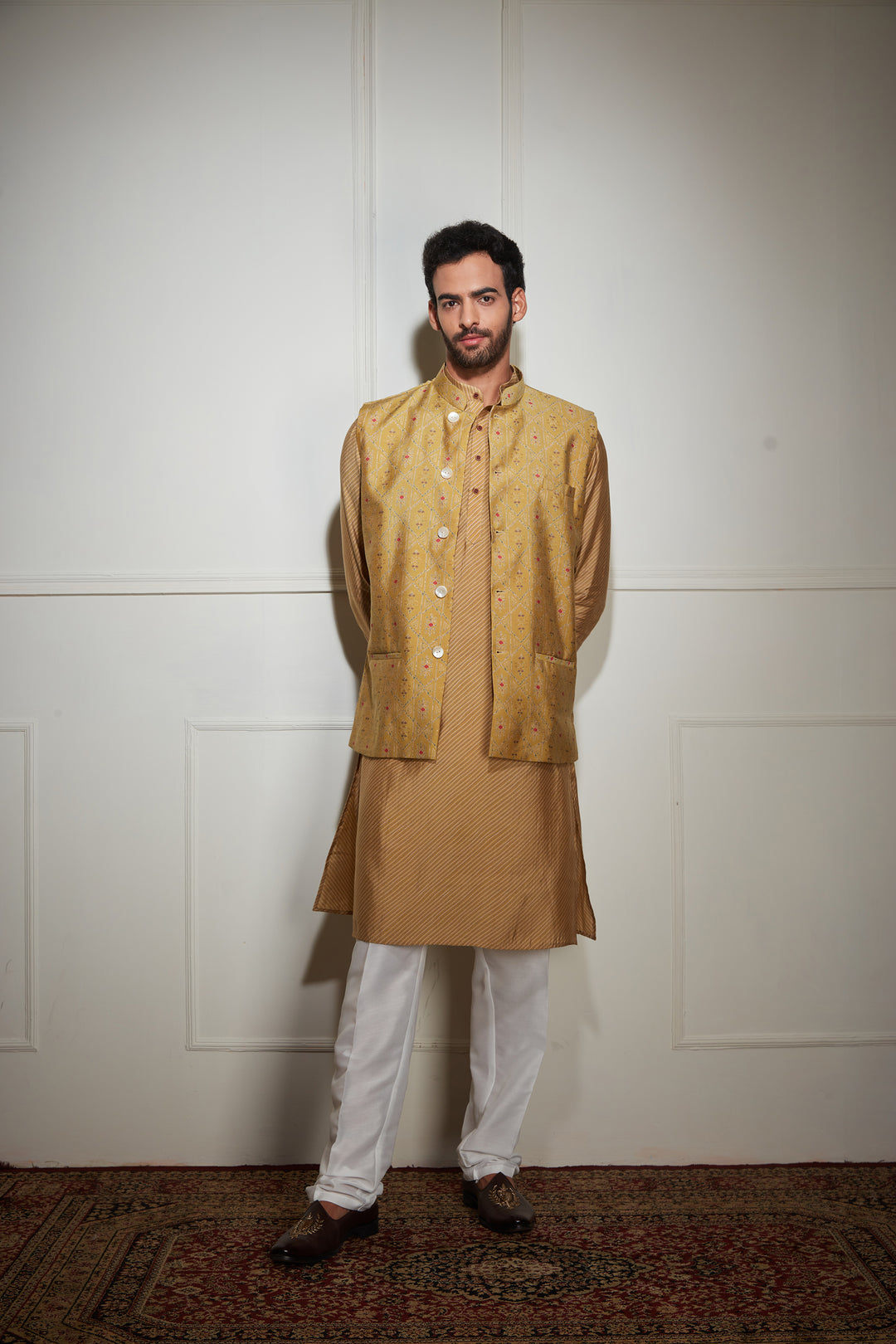 Cream Kurta Bandi Set