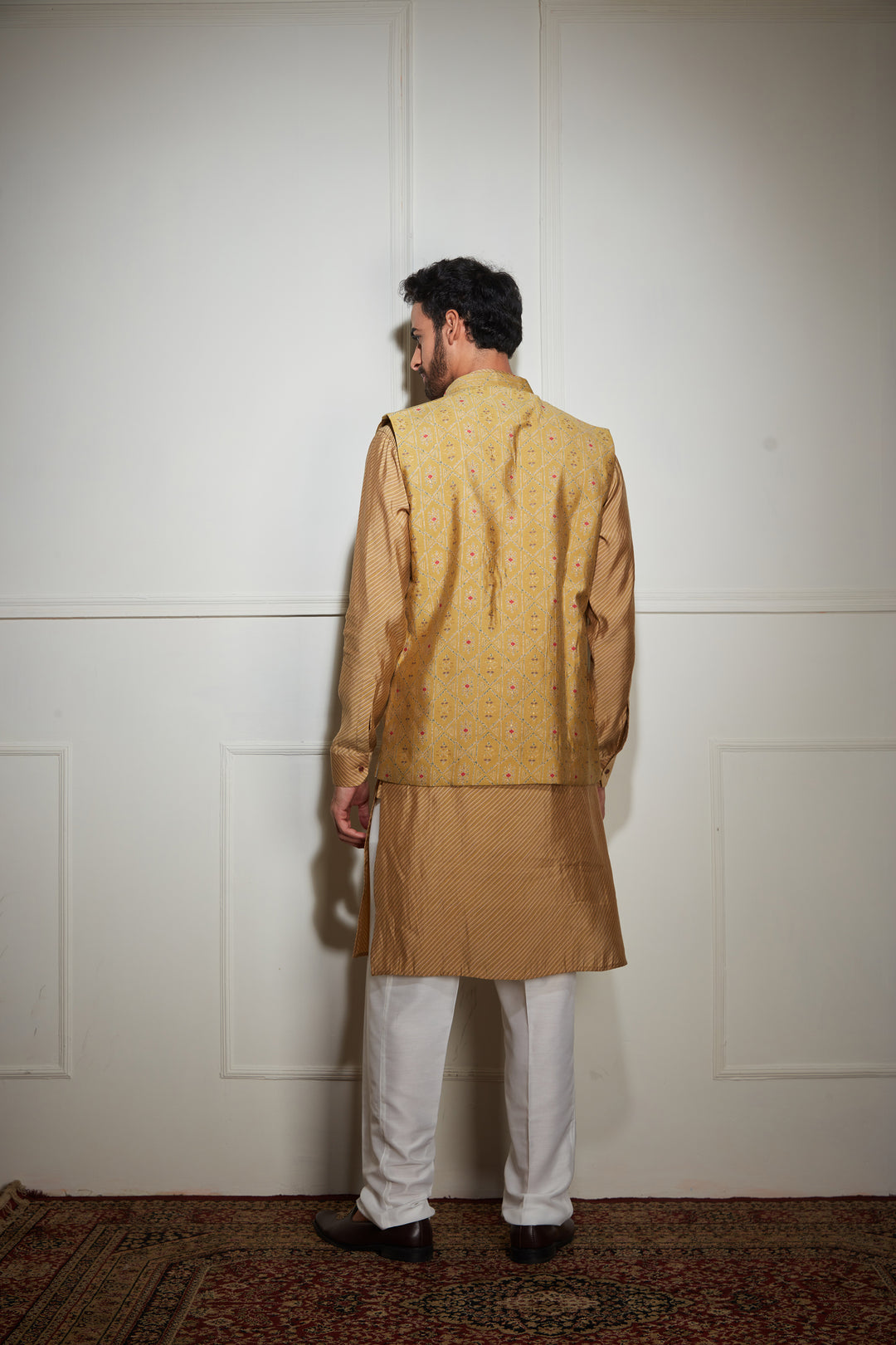 Cream Kurta Bandi Set