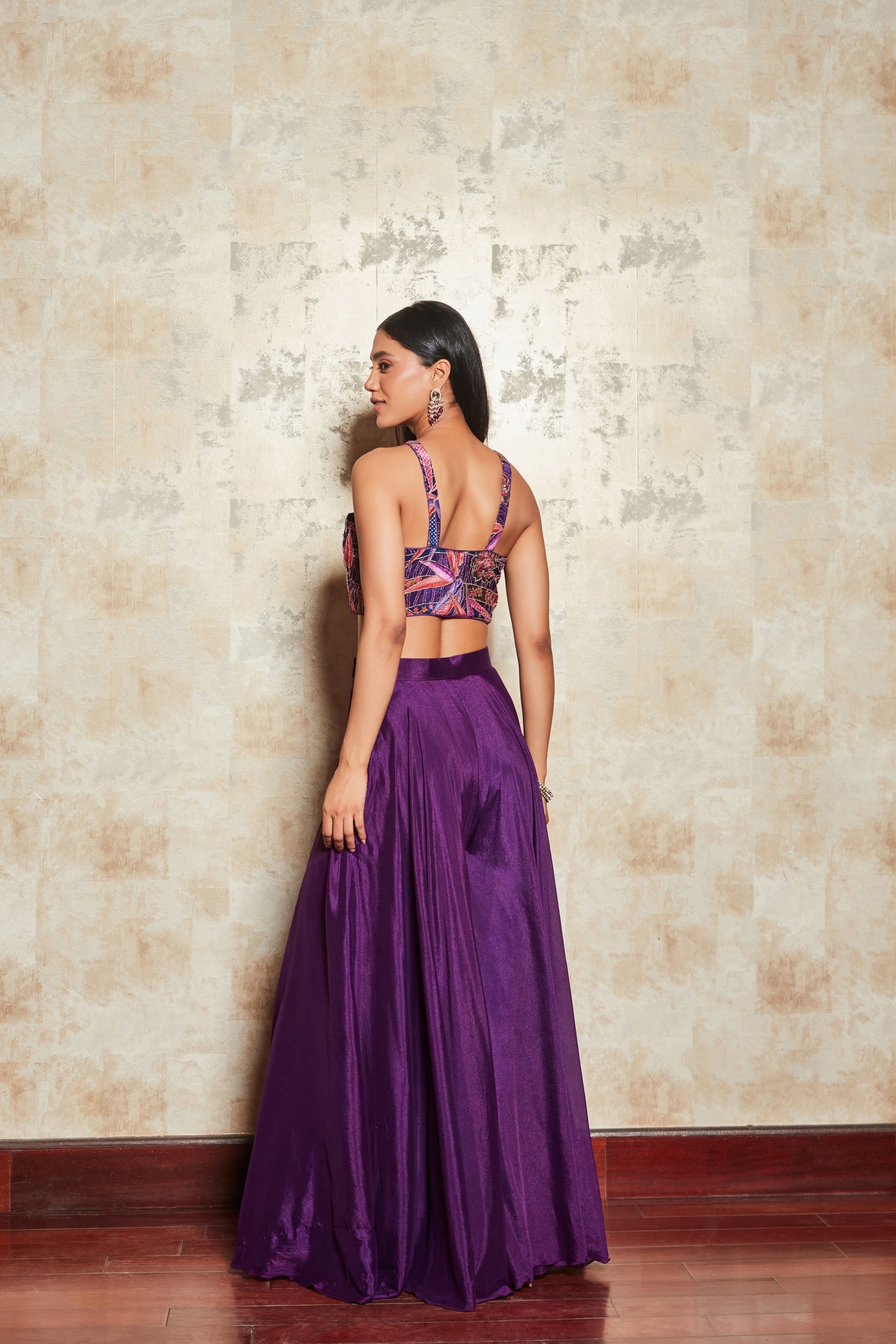 PLUM EMBELLISHED DIVIDER SET WITH SHRUG